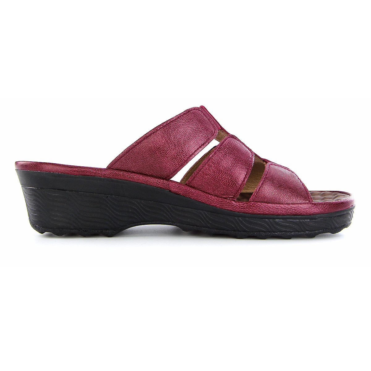 Pierre Cardin รองเท้าแตะหนังแท้ ทรงสวม สีแดงเบอร์รี่ ไซส์ 36–42 รุ่น 21SS245
