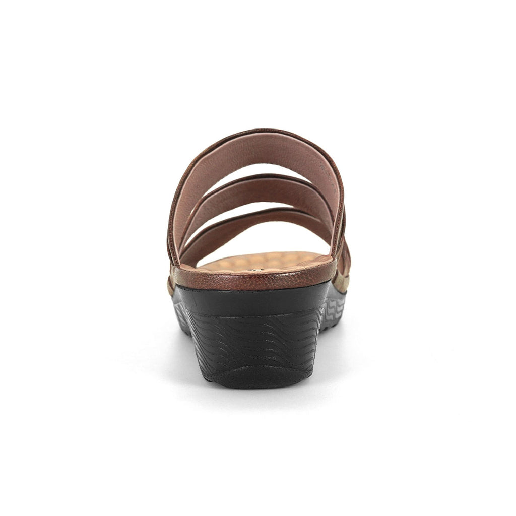Pierre Cardin รองเท้าผู้หญิง รองเท้าแตะ รองเท้าแตะส้นแบน นุ่มสบาย ผลิตจากหนังแท้ สีน้ำตาล รุ่น22SS254