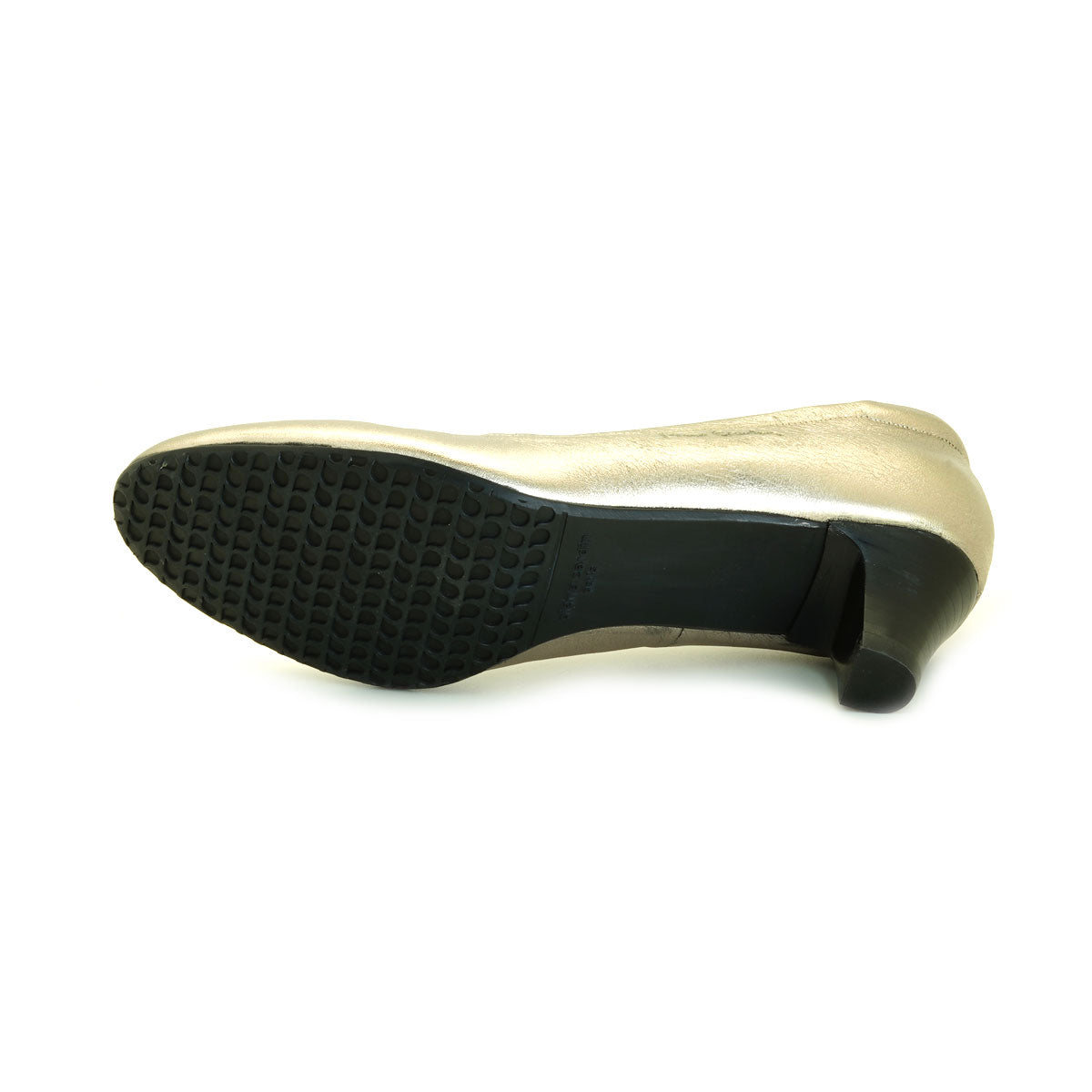 Pierre Cardin รองเท้าผู้หญิง รองเท้าส้นสูง รองเท้าส้นสูงทรง Pump นุ่มสบาย ผลิตจากหนังแท้ สีดำเงา รุ่น 24SD323