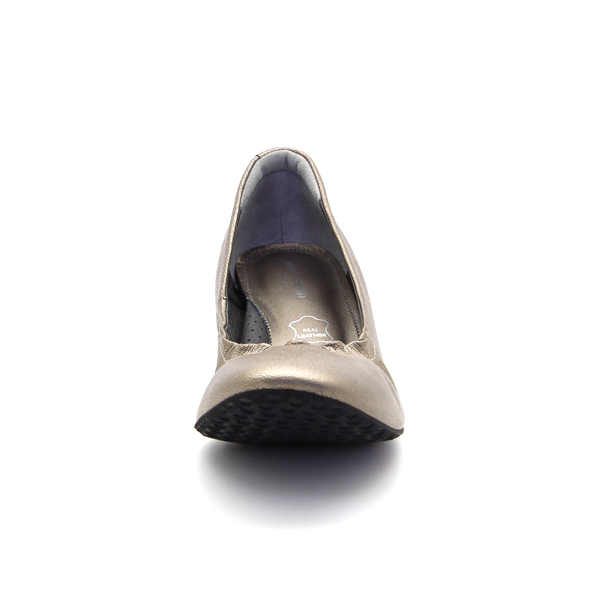 Pierre Cardin รองเท้าผู้หญิง รองเท้าส้นสูง รองเท้าส้นสูงทรง Pump นุ่มสบาย ผลิตจากหนังแท้ สีดำเงา รุ่น 24SD323