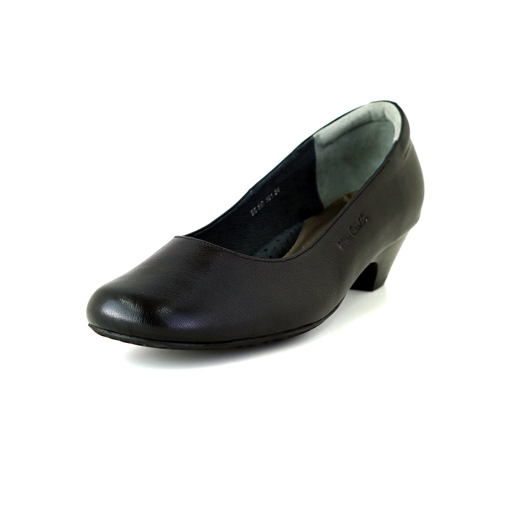 Pierre Cardin รองเท้าผู้หญิง คัทชู นุ่มสบาย ผลิตจากหนังแท้ รุ่น 25SD381
