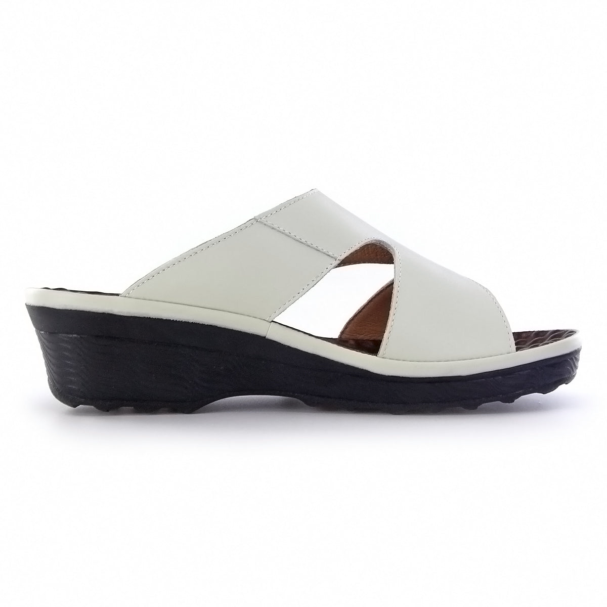 Pierre Cardin รองเท้าแตะผู้หญิง หนังแท้ นุ่มสบาย ทรงสวม/มีหู สีขาว รุ่น 26SS409