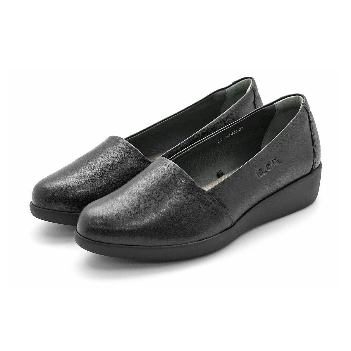 Pierre Cardin รองเท้าผู้คัทชูหญิง ส้นแบน นุ่มสบาย ผลิตจากหนังแท้ สีดำ รุ่น 27WC455