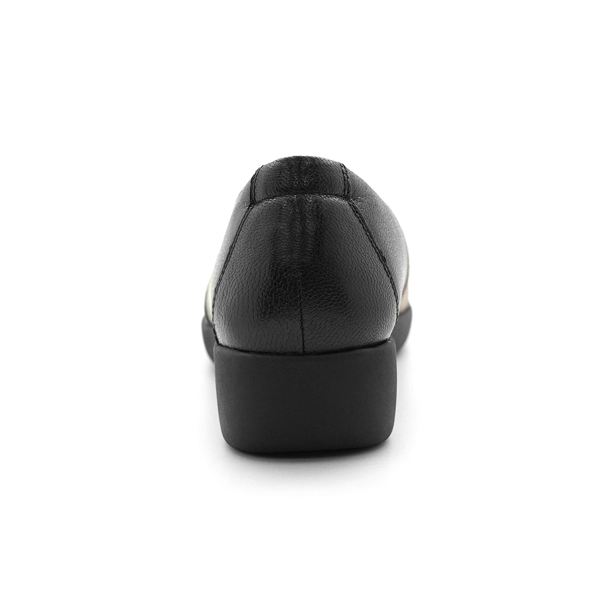 Pierre Cardin รองเท้าผู้คัทชูหญิง ส้นแบน นุ่มสบาย ผลิตจากหนังแท้ สีดำ รุ่น 27WC455