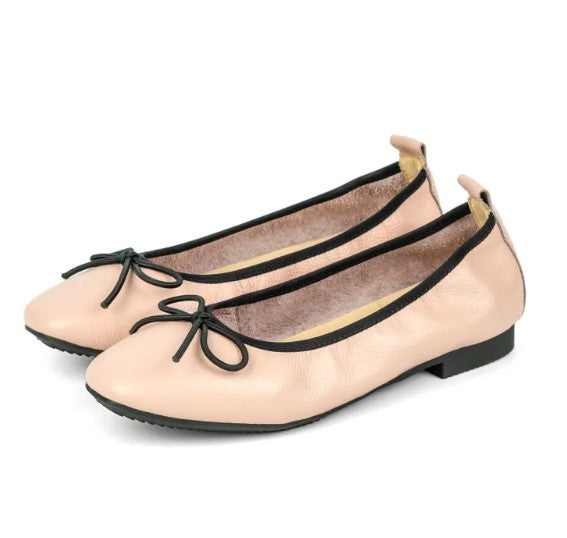 Pierre Cardin รองเท้าผู้หญิง รองเท้าส้นแบน รองเท้าบัลเล่ต์ นุ่มสบาย ผลิตจากหนังแท้ รุ่น 52AD145
