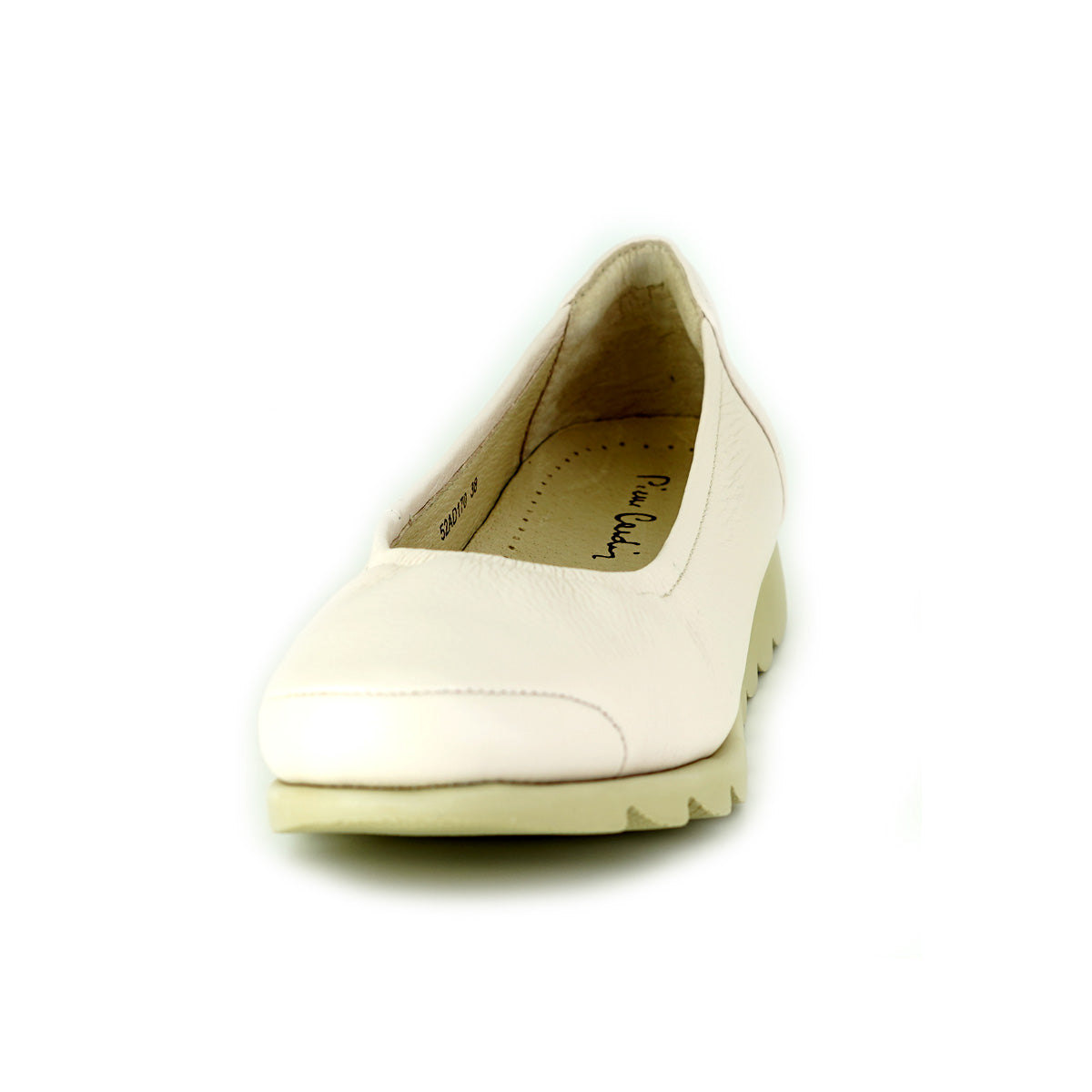 Pierre Cardin รองเท้าคัทชูผู้หญิง ส้นแบน นุ่มสบาย ผลิตจากหนังแท้ สีเบจ รุ่น 52AD170