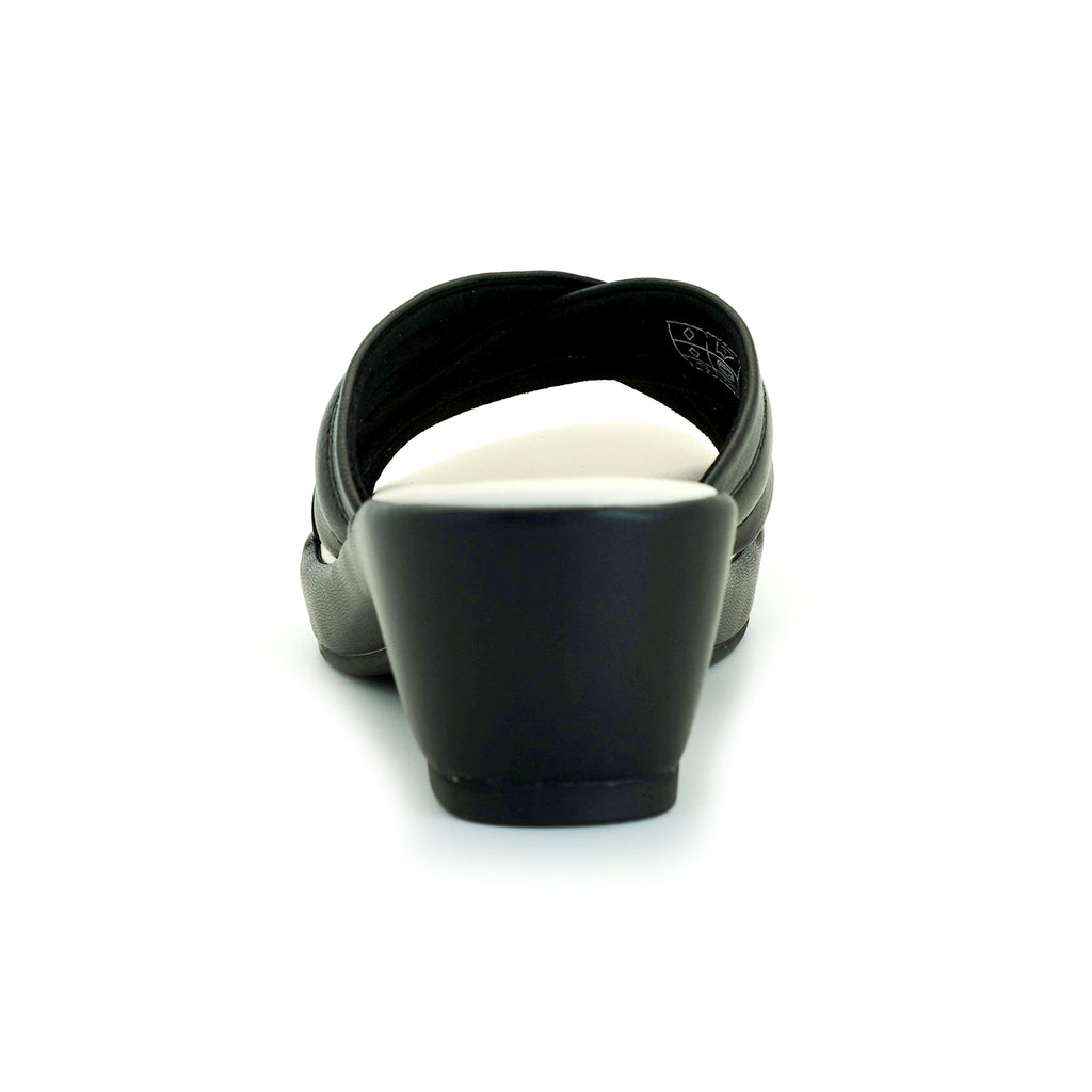 Pierre Cardin รองเท้าผู้หญิง รองเท้าแตะ รองเท้าแตะเพื่อสุขภาพ นุ่มสบาย ผลิตจากหนังแท้ สีเทา รุ่น 53BS151