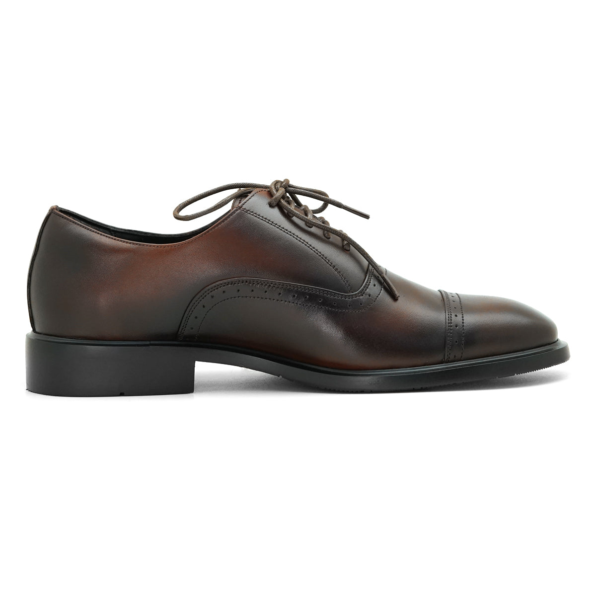 Pierre Cardin รองเท้าผู้ชาย รองเท้าหนังแบบผูกเชือก นุ่มสบาย ผลิตจากหนังแท้สีดำ รุ่น 80TD122