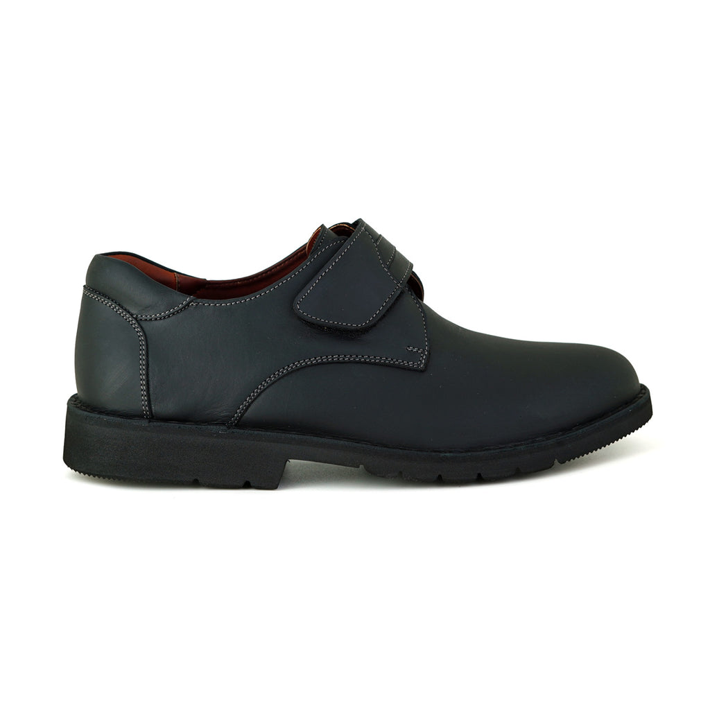 Pierre Cardin รองเท้าผู้ชาย รุ่น 84JC177 รองเท้าบูทหนังแบบสวมข้อสั้น ดีไซน์เรียบเท่ คลาสสิก ใส่ง่ายไม่ต้อง