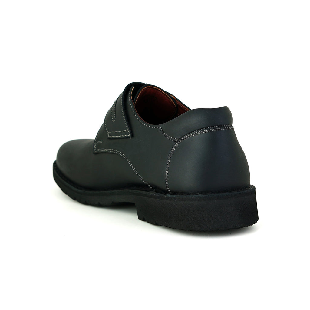 Pierre Cardin รองเท้าผู้ชาย รุ่น 84JC177 รองเท้าบูทหนังแบบสวมข้อสั้น ดีไซน์เรียบเท่ คลาสสิก ใส่ง่ายไม่ต้อง